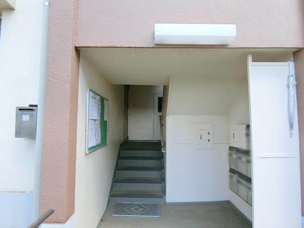 Renovated 2LDK Apartment in Kawasaki Miyamae Ward - Thumbnail 4