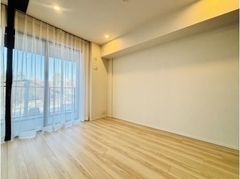 2LDK+2S Apartment for Sale in Shinjuku, Tokyo - Thumbnail 4
