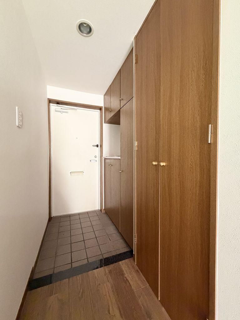 Renovated 3LDK Apartment in Sendai Izumi Ward 76m² - Thumbnail 2