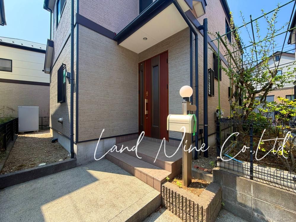Renovated 4LDK House for Sale in Inage Ward, Chiba - Thumbnail 2