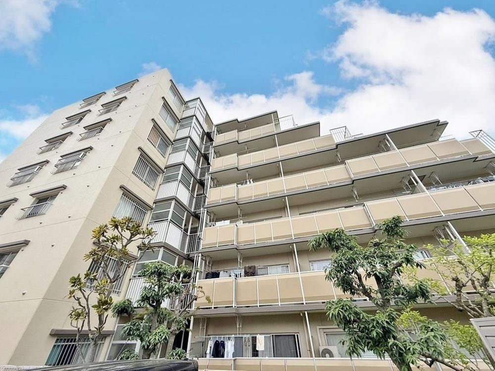 3LDK Apartment for Sale in Edogawa-ku, Tokyo - Thumbnail 2