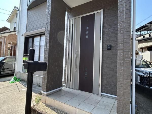 Renovated 4LDK House Near Itsukaichi Station, Hiroshima - Thumbnail 3