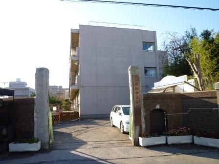 2LDK Apartment in Soka, Saitama - Renovation Planned 2026 - Thumbnail 2