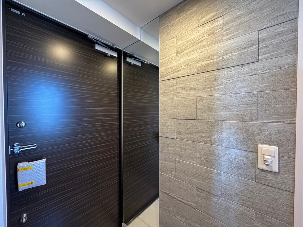 2LDK Apartment for Sale in Teine, Sapporo, Hokkaido - Thumbnail 2