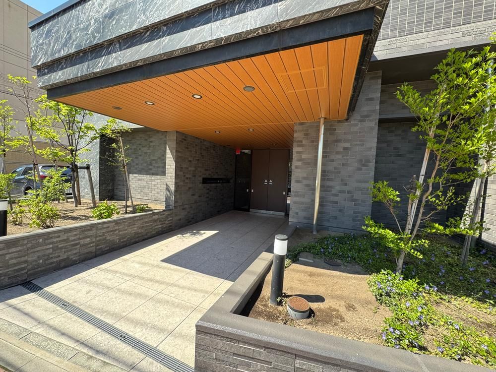 2LDK Apartment for Sale in Teine, Sapporo, Hokkaido - Thumbnail 3