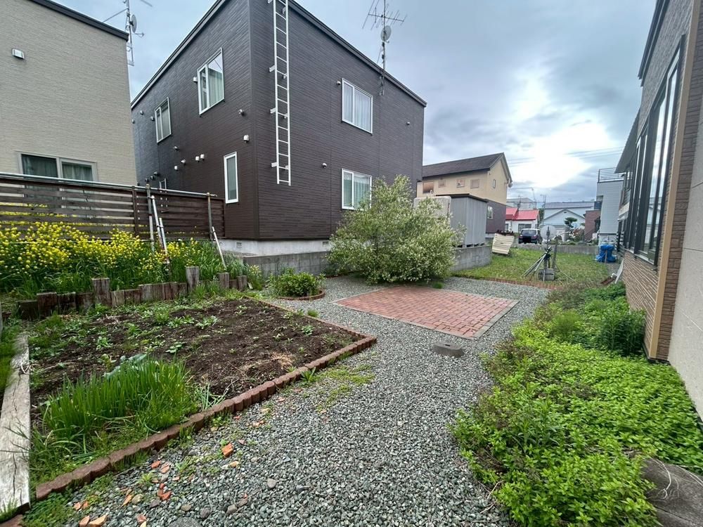 Renovated 4LDK House Near Nopporo Station in Ebetsu - Thumbnail 4