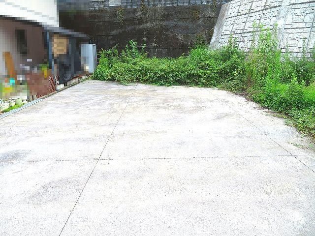 Land for Sale in Kanda, Kōchi City – 270m² Building Plot - Thumbnail 3