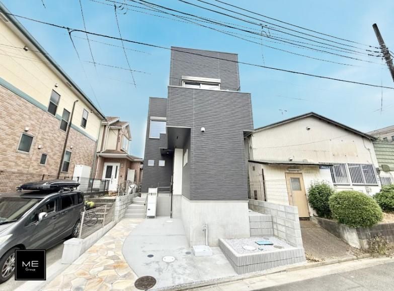 New 3LDK House for Sale in Fujisawa with Rooftop - Thumbnail 2