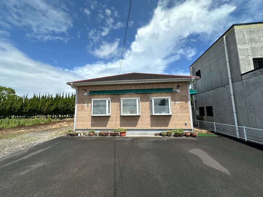 3LDK+S Detached House for Sale in Miyazaki City, 119.35 m² - Thumbnail 2