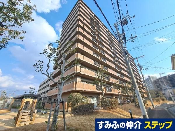 3LDK Apartment in Shikisaido Kusunoki-kan, Osaka | 34.8M Yen - Thumbnail 3