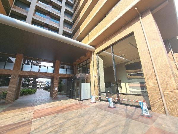 3LDK Apartment in Shikisaido Kusunoki-kan, Osaka | 34.8M Yen - Thumbnail 2