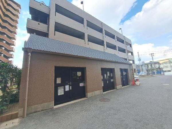 3LDK Apartment in Shikisaido Kusunoki-kan, Osaka | 34.8M Yen - Thumbnail 4