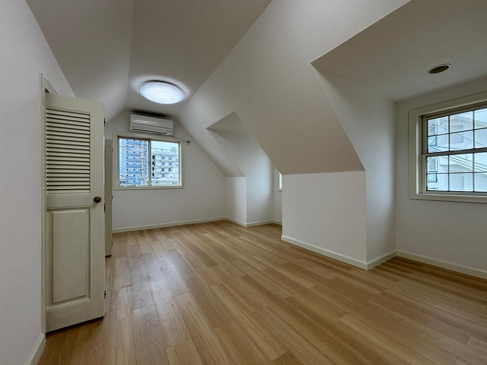 3LDK Mixed-Use House for Sale in Chatan, Okinawa - Thumbnail 3