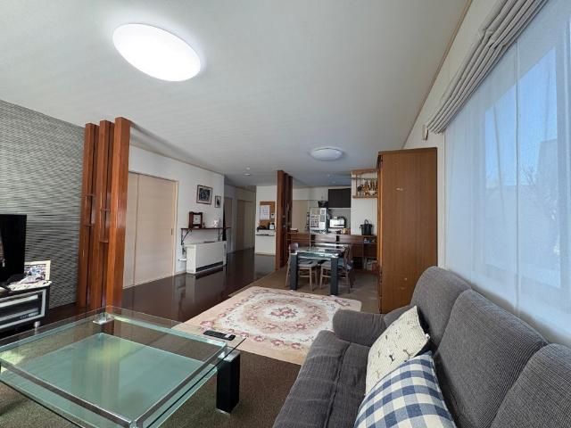 5LDK House for Sale in Kasugayama-cho, Joetsu City with Large Garden - Thumbnail 4