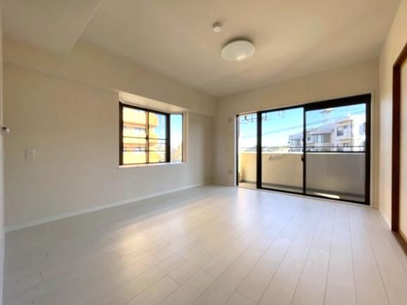4LDK Renovated Apartment in Koriyama City, Fukushima - Thumbnail 2