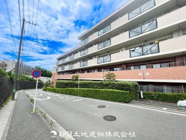 4LDK Apartment for Sale in Yokohama Tsuzuki 80.72m2 - Thumbnail 2