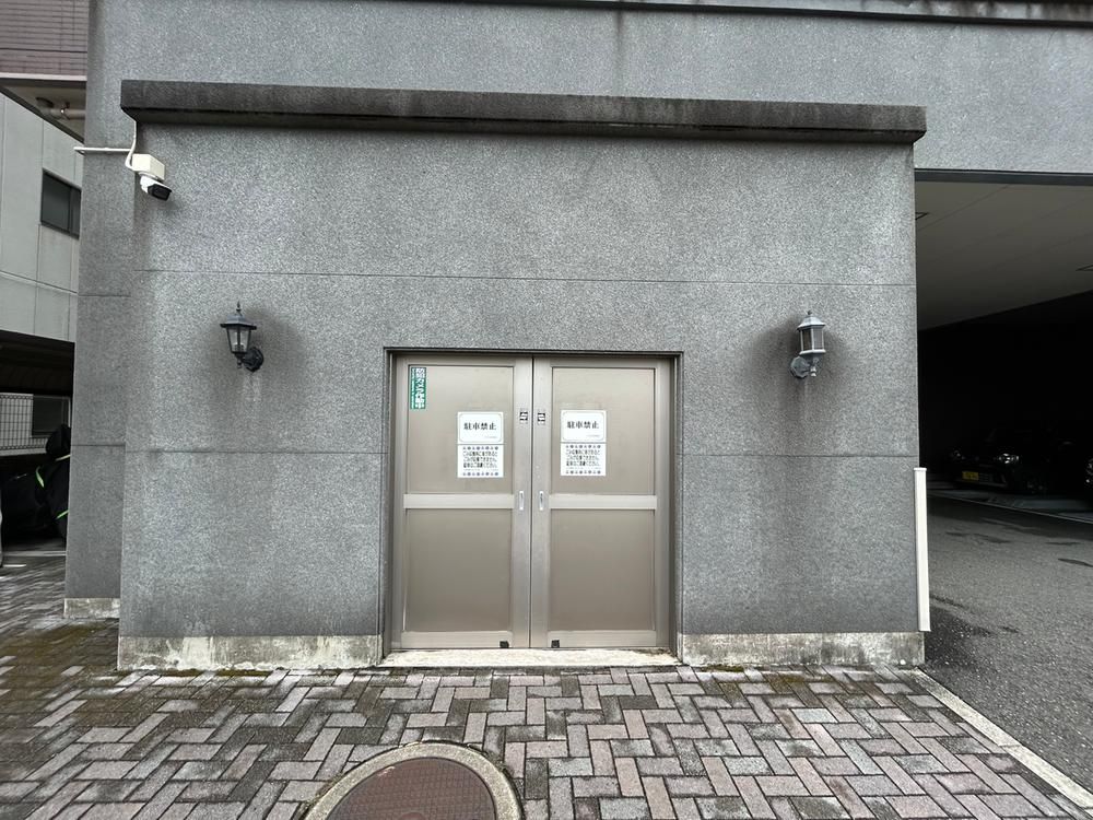 4LDK Apartment for Sale in Miyazaki City, Miyazaki - Thumbnail 4