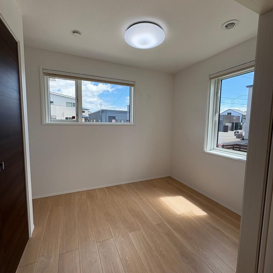 Modern 5LDK House for Sale in Noboribetsu, Hokkaido - Thumbnail 4