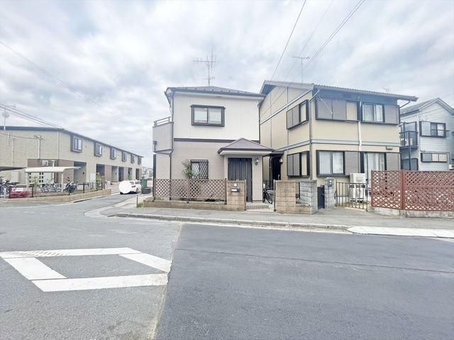 4LDK+S Detached House for Sale in Saitama City, 95.85m² - Thumbnail 2