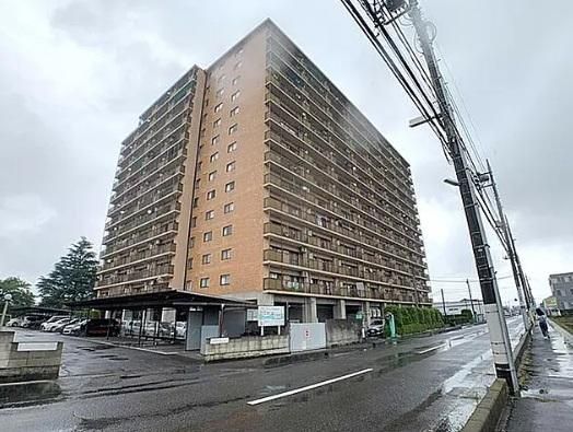 3LDK Apartment for Sale in Tamamura, Gunma - 72.2m2 - Image 1