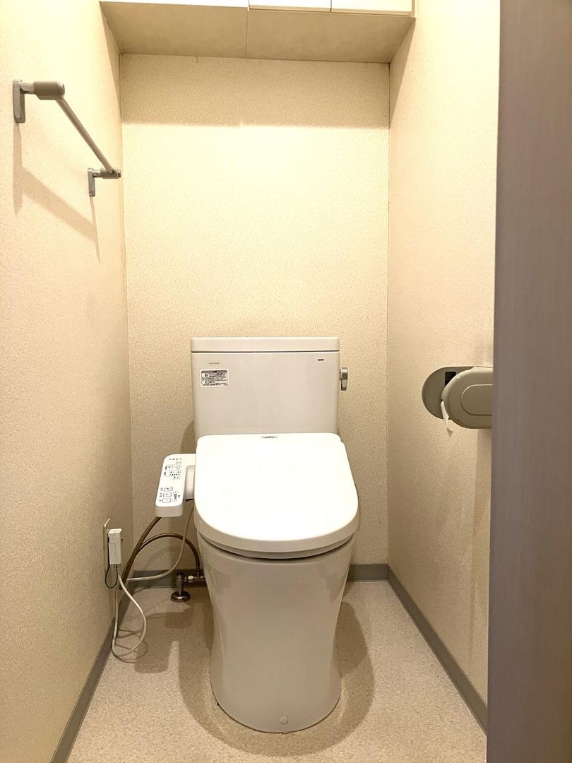 2LDK Apartment for Sale in Funabashi, Chiba - 50.31m2 - Thumbnail 4