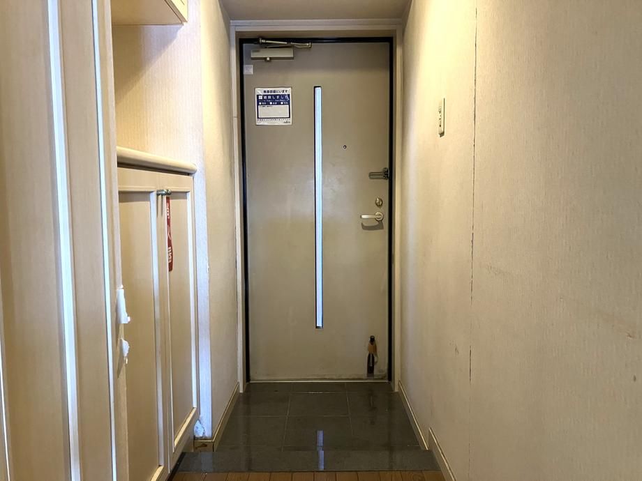 2LDK Apartment for Sale in Funabashi, Chiba - 50.31m2 - Thumbnail 2
