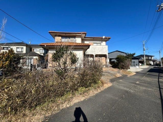 4LDK Detached House for Sale in Ryugasaki, Ibaraki - 119.8 sqm - Thumbnail 3