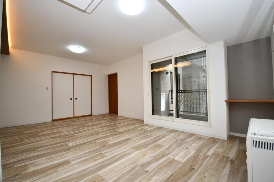 Renovated 3LDK+S Apartment in Central Sapporo, Pet-Friendly - Thumbnail 3