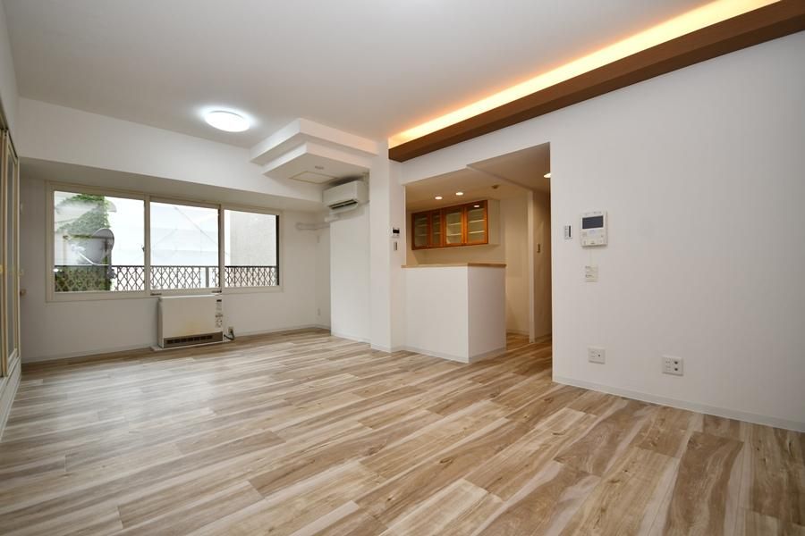 Renovated 3LDK+S Apartment in Central Sapporo, Pet-Friendly - Thumbnail 2