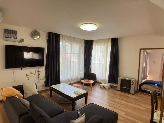 5LDK House for Sale in Asahikawa, Hokkaido with Garden - Thumbnail 4