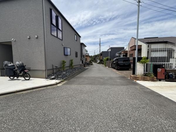 3-Storey House with Rooftop Balcony in Kashiwa City - Thumbnail 2