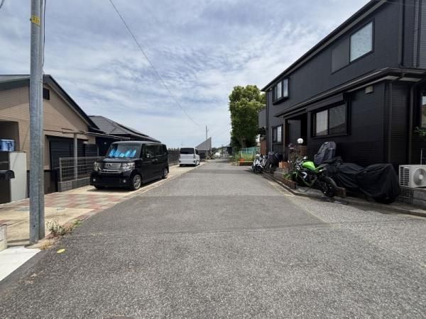 3-Storey House with Rooftop Balcony in Kashiwa City - Thumbnail 3
