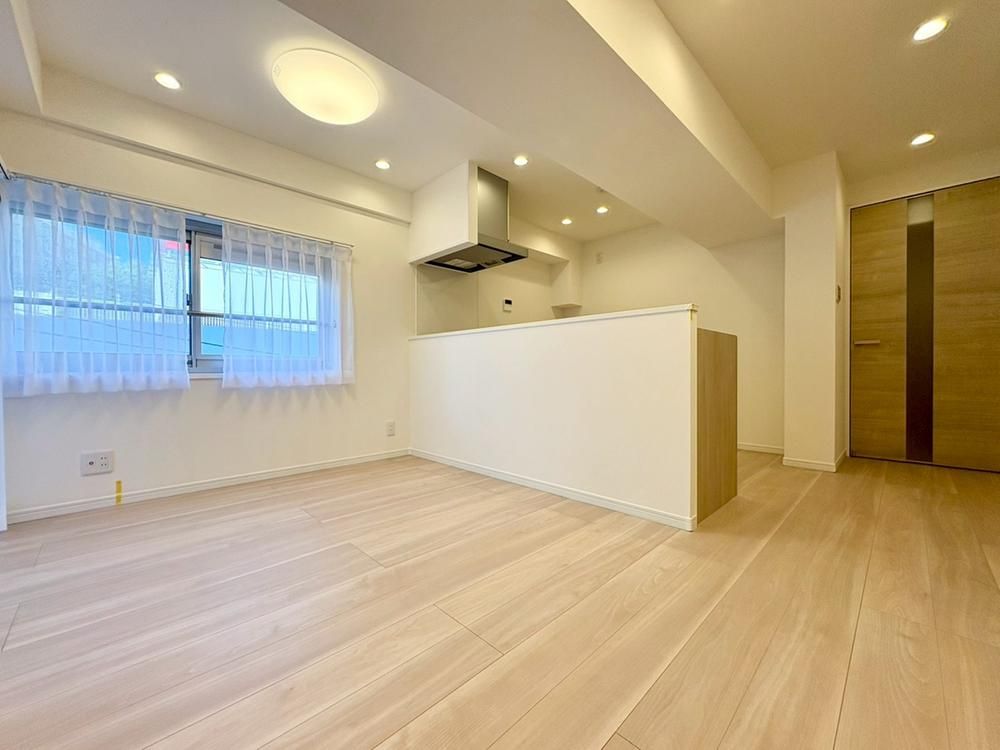 3LDK Renovated Apartment Near Isogo Station in Yokohama - Thumbnail 4