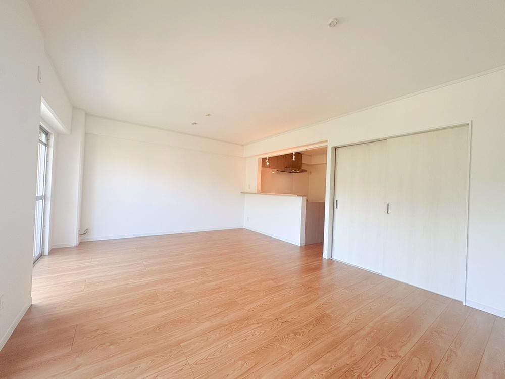 Renovated 2LDK Apartment in Hadano Near Tokaidaigaku-mae - Thumbnail 3