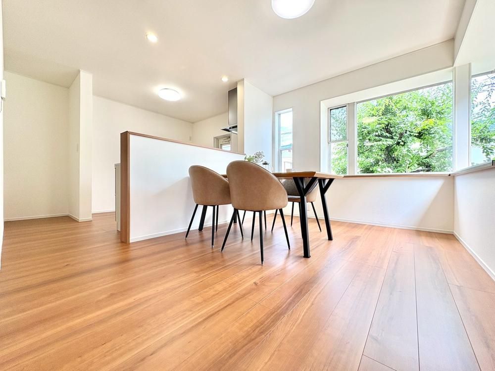 Fully Renovated 4LDK House in Machida, Tokyo – 129m² - Thumbnail 4
