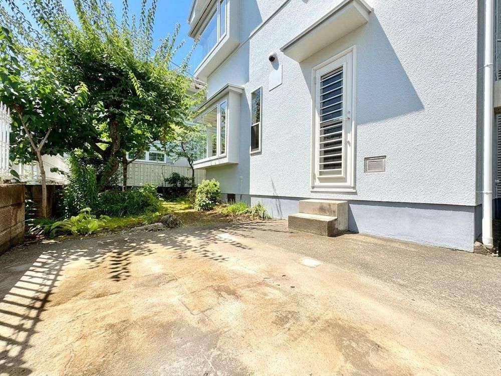 Fully Renovated 4LDK House in Machida, Tokyo – 129m² - Thumbnail 2