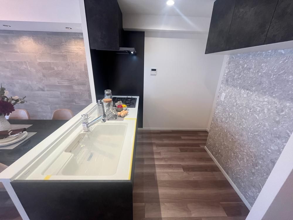 3LDK Apartment for Sale in Kawasaki City, Kanagawa - Thumbnail 4