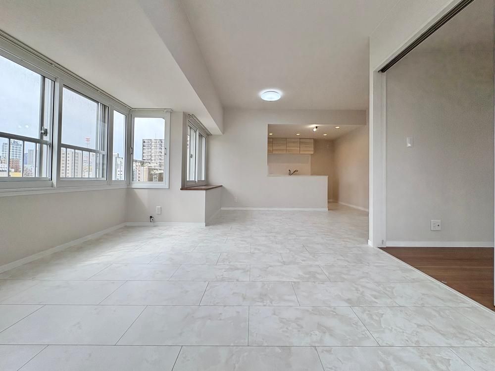 Renovated 4LDK Apartment for Sale in Central Sapporo - Thumbnail 4