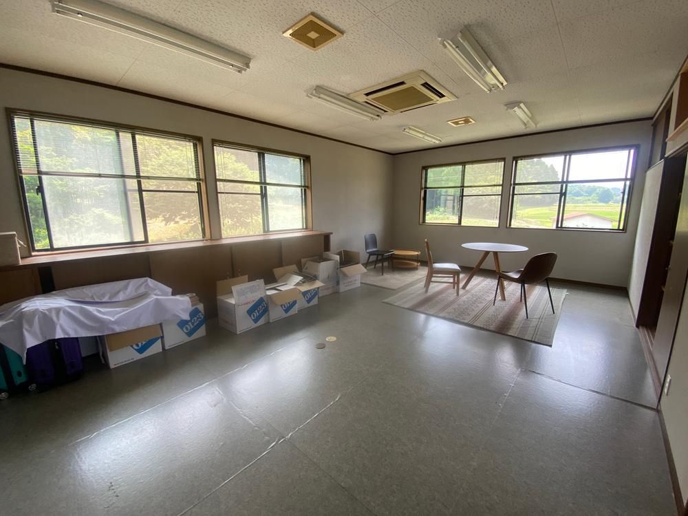 2LDK Detached House for Sale in Itoigawa, Niigata - Thumbnail 2