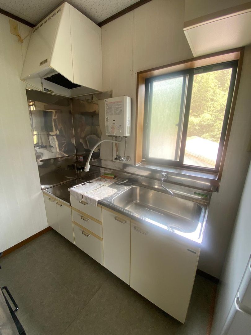 2LDK Detached House for Sale in Itoigawa, Niigata - Thumbnail 4