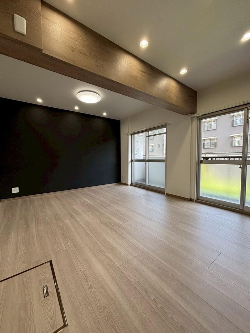 Renovated 2LDK Apartment in Isogo, Yokohama - 12.8M Yen - Thumbnail 4