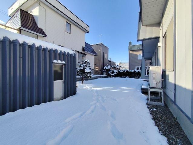 4LDK House for Sale in Motoebetsu, Ebetsu, Hokkaido - 8,600,000 Yen - Thumbnail 2
