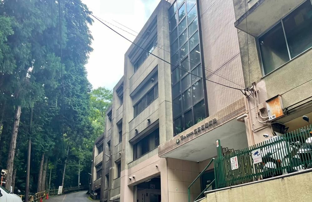 New Modern 4LDK House with Theater & Sauna in Hachioji, Tokyo - Thumbnail 3