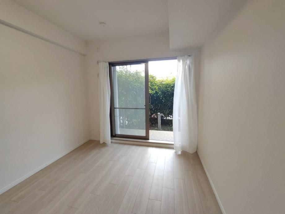 3LDK Apartment for Sale in Yokohama Kanagawa-ku - Thumbnail 3