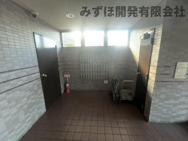 Renovated 2LDK Apartment for Sale in Yamagata City, 6.9M Yen - Thumbnail 3
