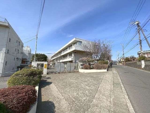 2LDK Detached House for Sale in Hadano, Kanagawa - Thumbnail 2