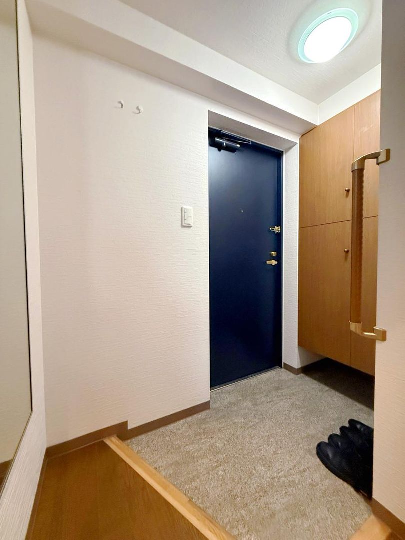 2DK Apartment for Sale in Chuo-ku, Sapporo - 50m2 - Thumbnail 2
