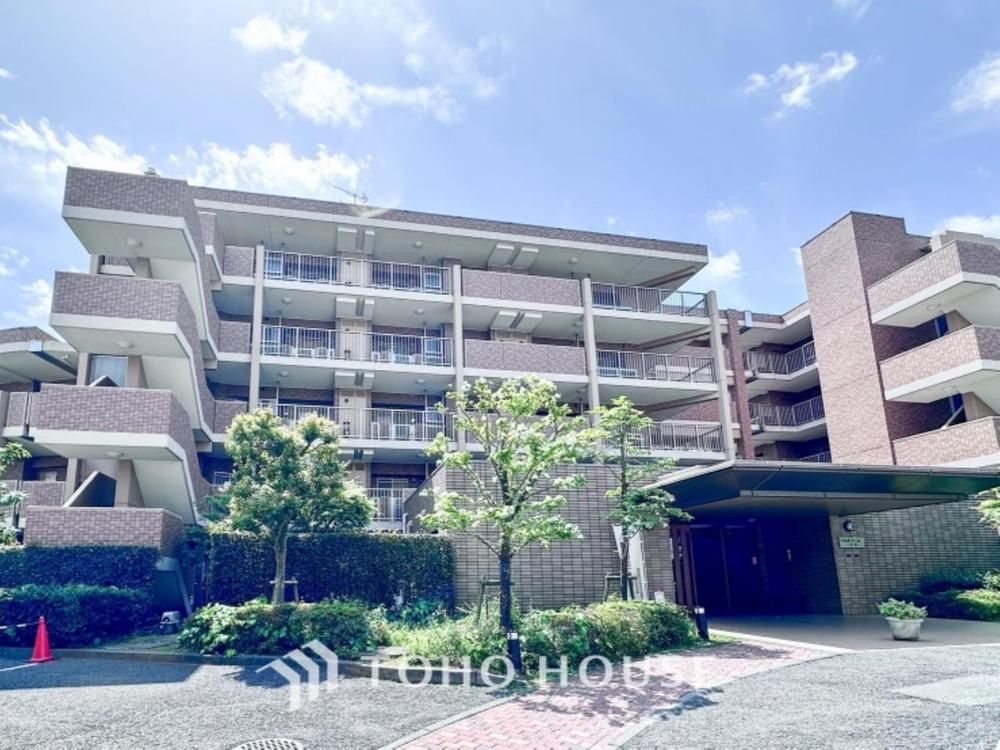 Renovated 3LDK Apartment for Sale in Asahi-ku, Yokohama - Thumbnail 2