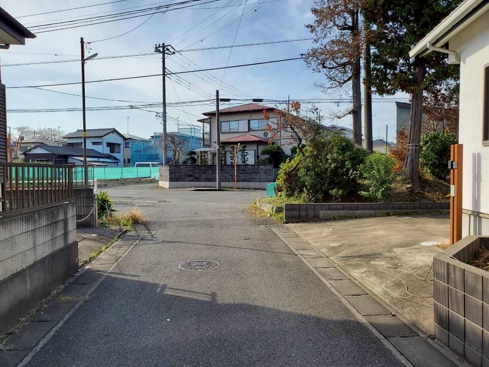 Barrier-Free 2LDK+S House in Kashiwa, Chiba - 113m2 - Thumbnail 3