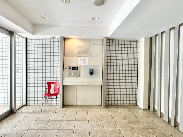 2LDK Apartment for Sale in Takatsu-ku, Kawasaki - 75m2 - Thumbnail 4